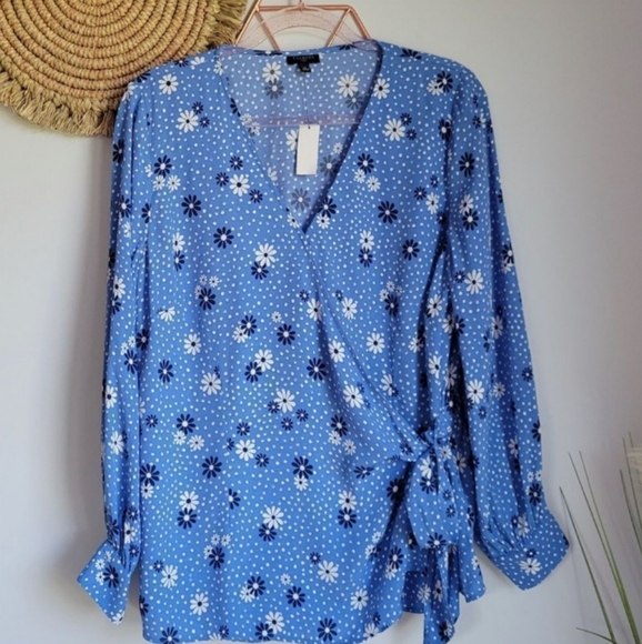 Talbots New with tags $89 Daisy sweet long sleeve NWT - Picture 4 of 8